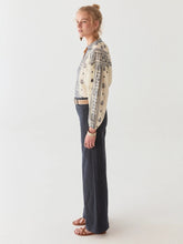 Load image into Gallery viewer, Stephanie Blouse in Off White Blossom by Maison Hotel