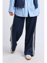 Load image into Gallery viewer, York Pant in Navy by Elm