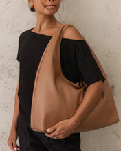 Load image into Gallery viewer, Monaco Bag in Toffee by Louenhide