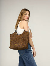 Load image into Gallery viewer, Milan Bag in Leopard by Nat & Nin