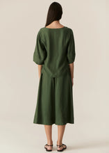 Load image into Gallery viewer, Henri Tee in Green by POL