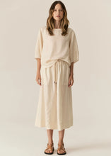 Load image into Gallery viewer, Henri Tee in Natural by POL