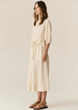 Load image into Gallery viewer, Henri Tee in Natural by POL