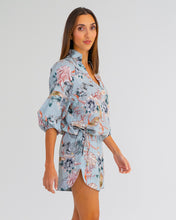 Load image into Gallery viewer, Roxy Top in Oriental Floral by Arlington Milne