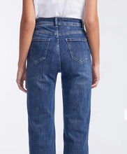 Load image into Gallery viewer, Shirley Jean by Italian Star