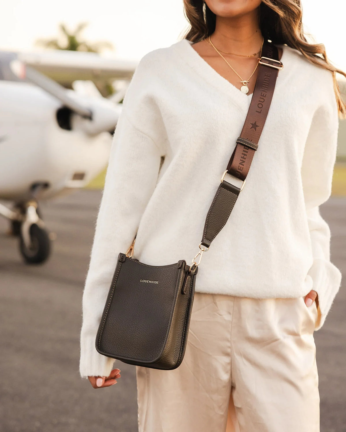 Parker Bag in Chocolate by Louenhide