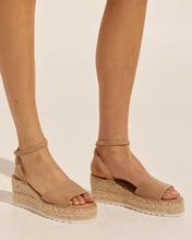 Load image into Gallery viewer, Hone Espadrille in Desert by Zoe Kratzmann
