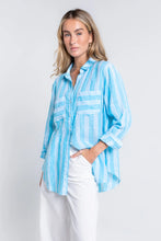 Load image into Gallery viewer, The Boyfriend Linen Shirt in Blue Bell by Hut
