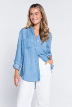 Load image into Gallery viewer, The Boyfriend Linen Shirt in Light Denim by Hut
