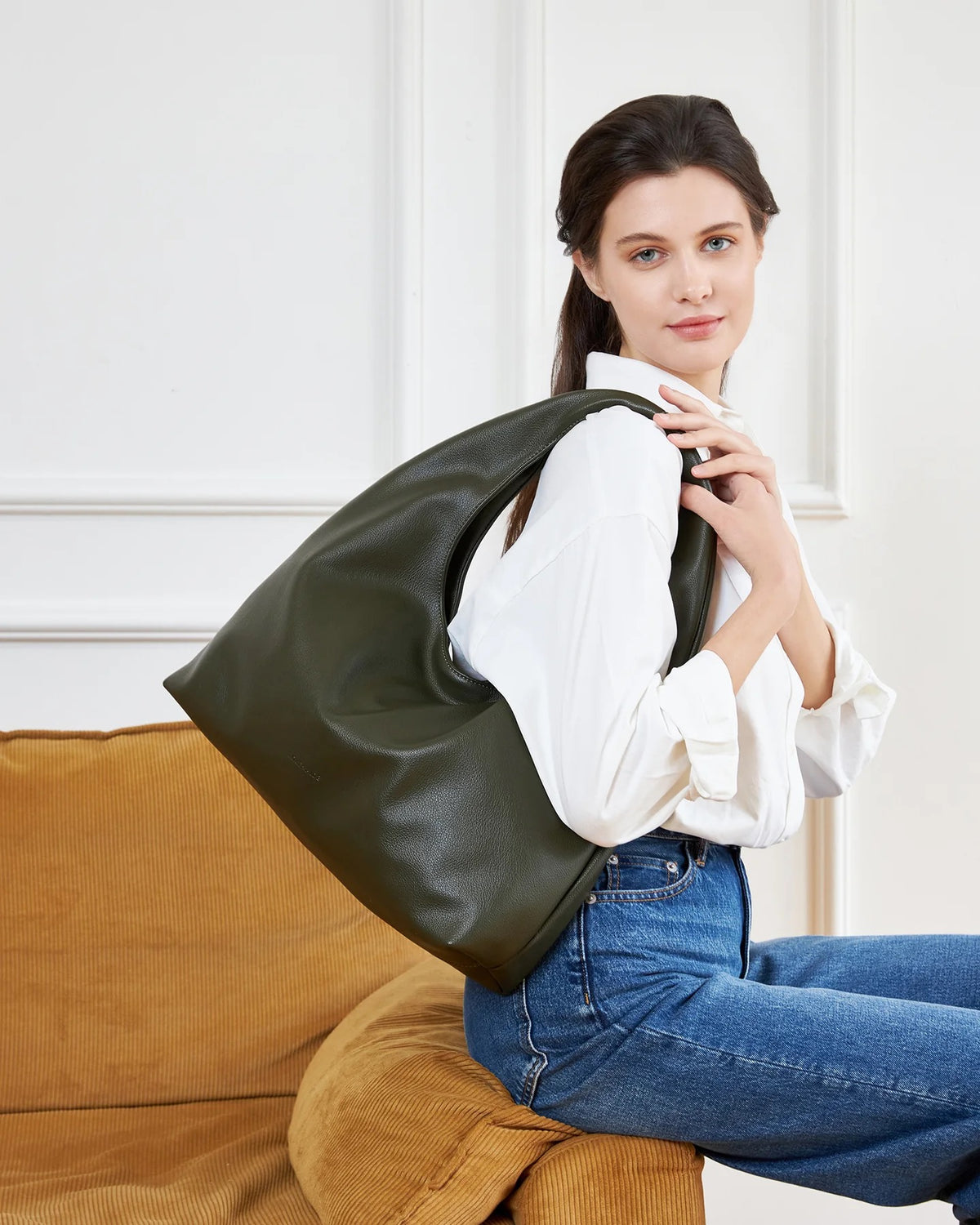 Monaco Bag in Olive by Louenhide