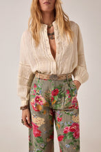 Load image into Gallery viewer, Virginia Blouse in Ivory Linen Solstice by Maison Hotel

