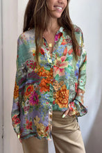 Load image into Gallery viewer, Audrey Blouse in Asteria by Johnny Was
