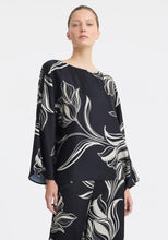 Load image into Gallery viewer, Candice Print Boatneck by Morrison
