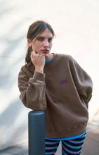Load image into Gallery viewer, Plizzy Sweat in Vintage Chestnut by American Vintage
