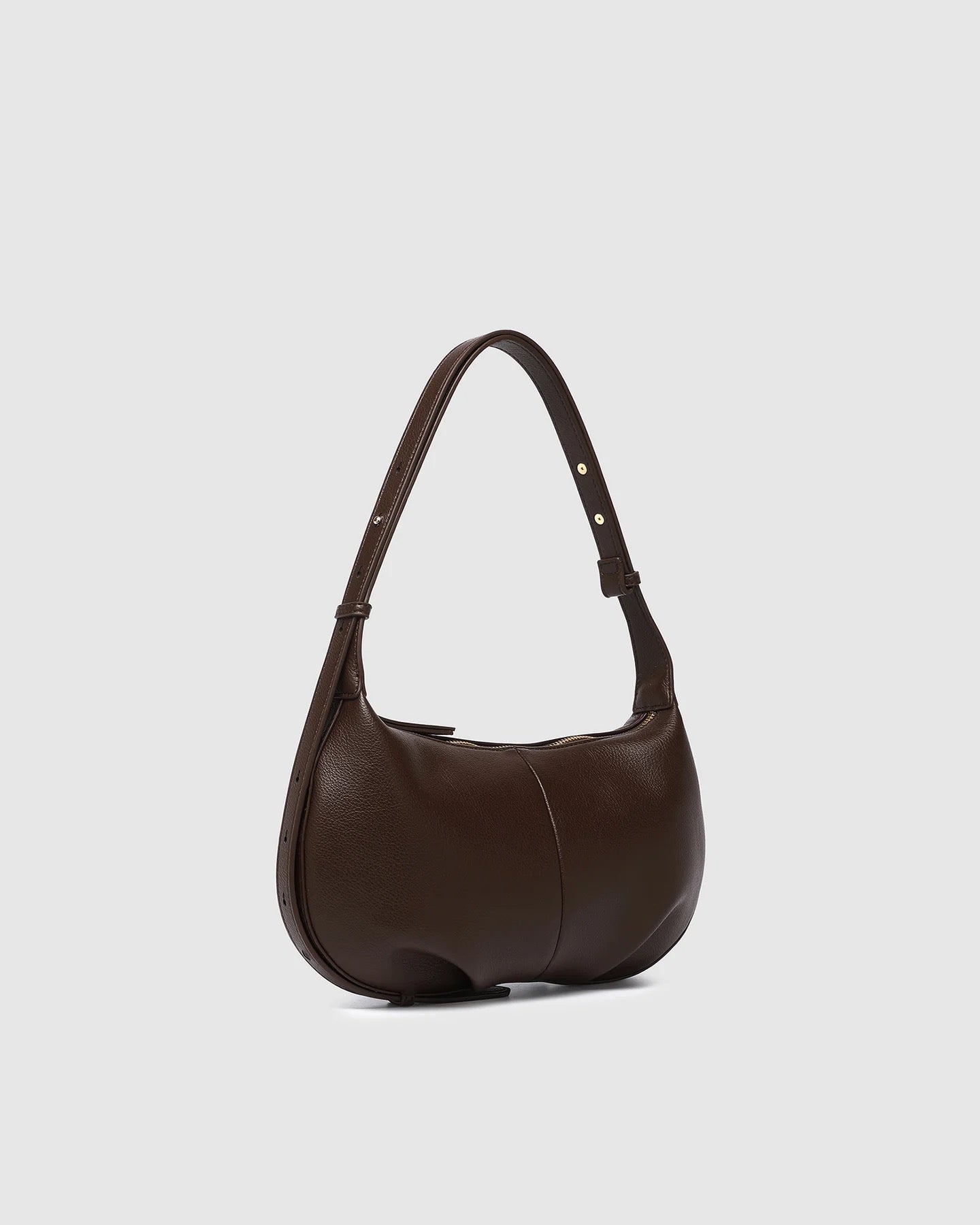 Olivia Shoulder Bag in Chocolate by Louenhide