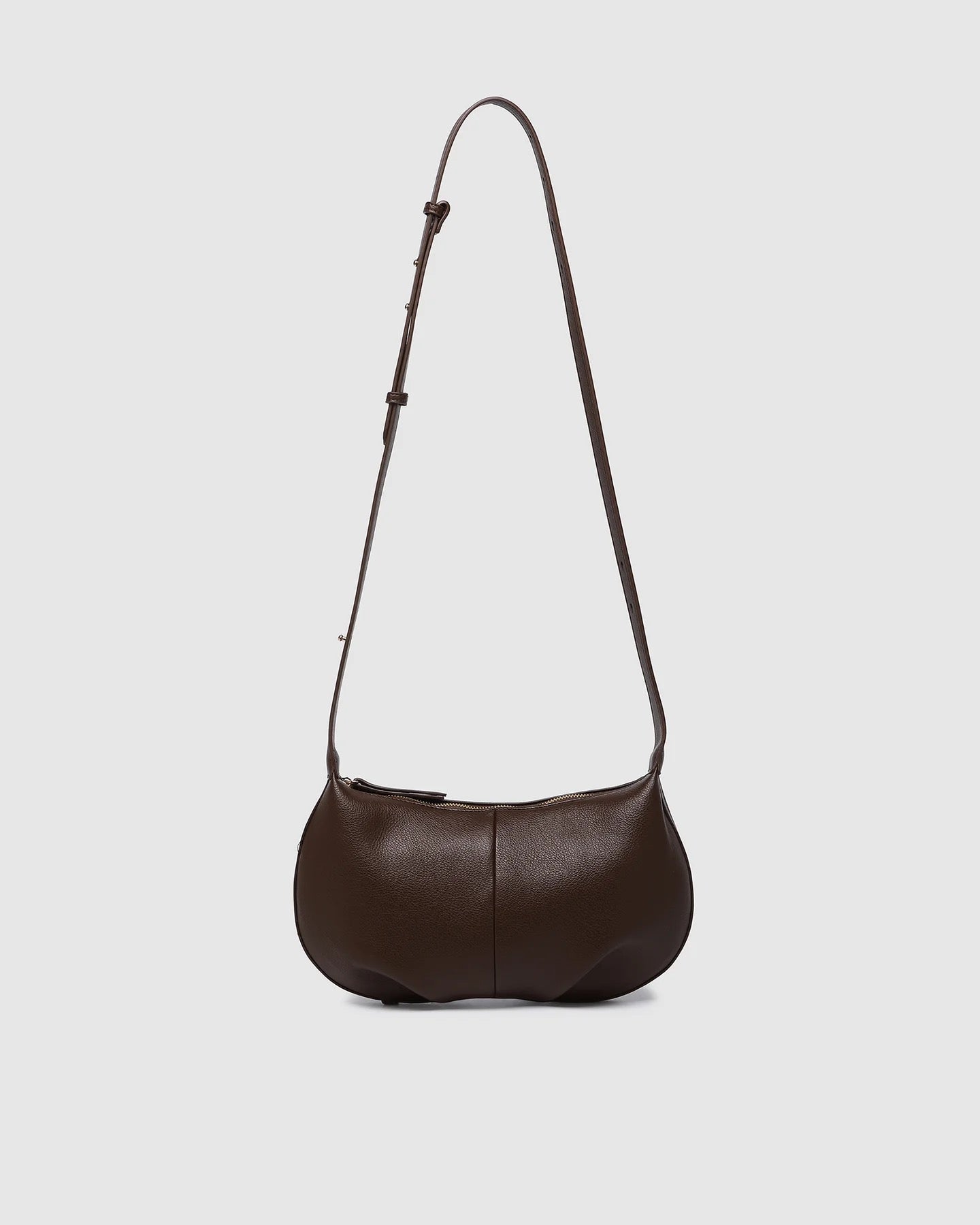 Olivia Shoulder Bag in Chocolate by Louenhide