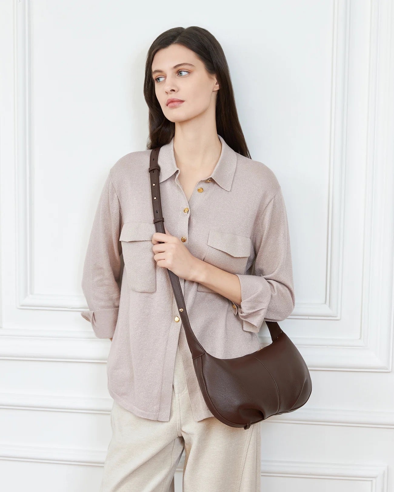 Olivia Shoulder Bag in Chocolate by Louenhide