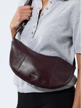 Load image into Gallery viewer, Luce Bag in Eggplant by Nat &amp; Nin
