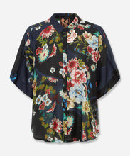 Load image into Gallery viewer, Audrey Short Sleeve Blouse in Advestia by Johnny Was
