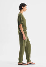 Load image into Gallery viewer, The Zeke Top in Olive by Morrison
