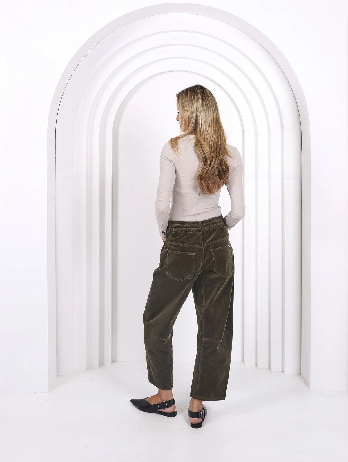 Leo Barrel Jean in  Moss Cord by Monaco Jeans