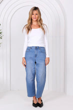 Load image into Gallery viewer, Toni Barrel Jean in Light Wash
