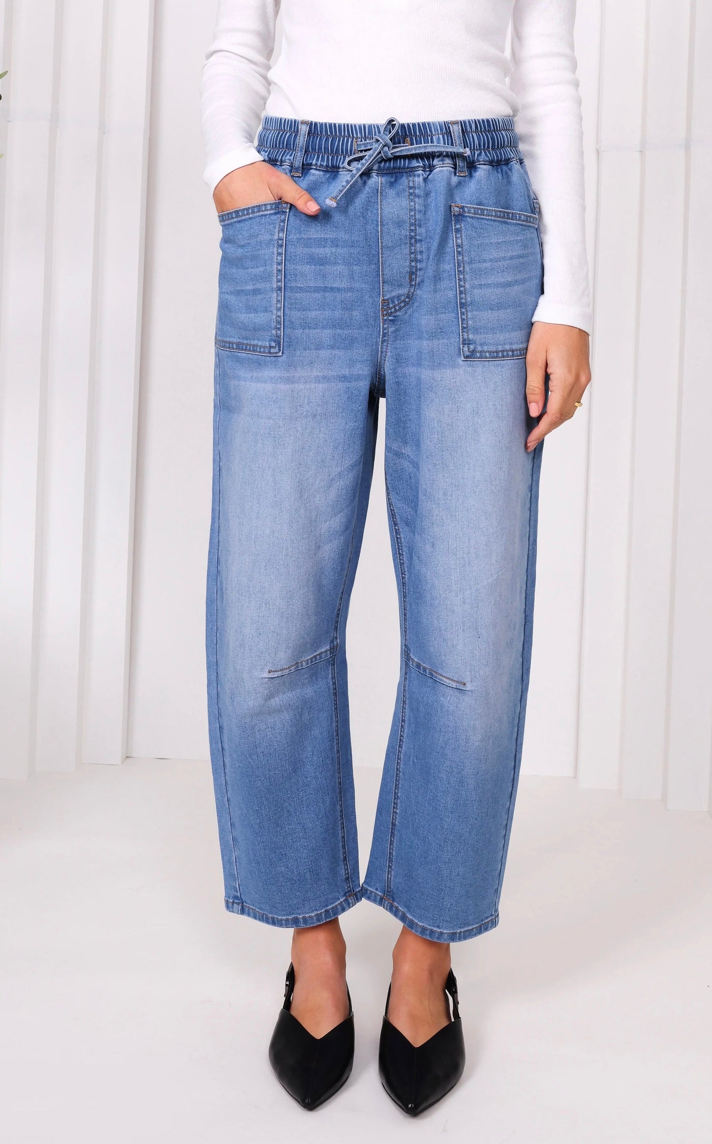 Leo Barrel Jean in Light Wash by Monaco Jeans