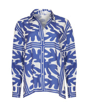 Load image into Gallery viewer, Reflex Top in Frond Wave by Zoe Kratzman
