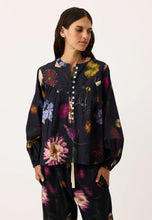Load image into Gallery viewer, Sierra Blouse in Floratone Nancybird

