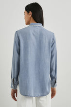 Load image into Gallery viewer, Saya Shirt in Cloud Wash by Rails
