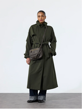 Load image into Gallery viewer, Jen Bag in Vintage Brown by Nat &amp; Nin

