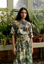 Load image into Gallery viewer, Grace Tee in Flannel Flower by Nancybird
