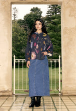 Load image into Gallery viewer, Sierra Blouse in Floratone Nancybird
