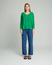 Load image into Gallery viewer, Camille Cashmere Knit in Imperial Green by Absolut Cashmere
