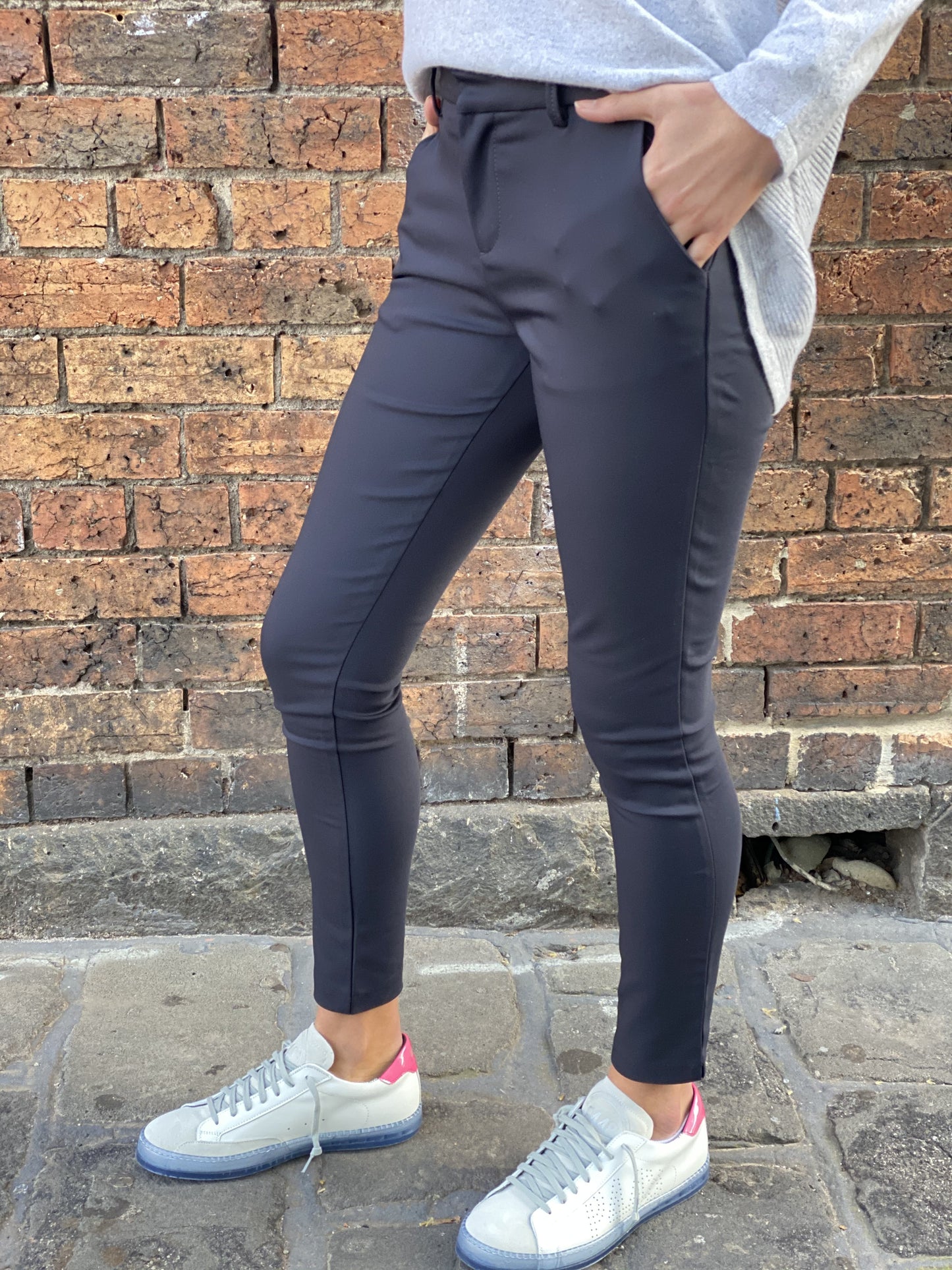 Alice Pant in Navy by Ivy Copenhagen